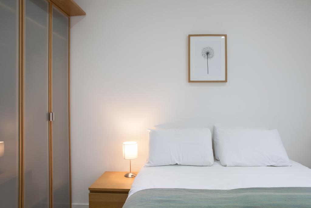 Victoria Station Apartment Лондон Экстерьер фото