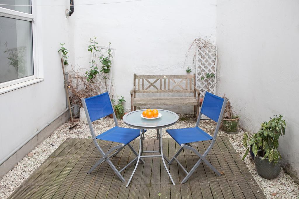 Victoria Station Apartment Лондон Экстерьер фото